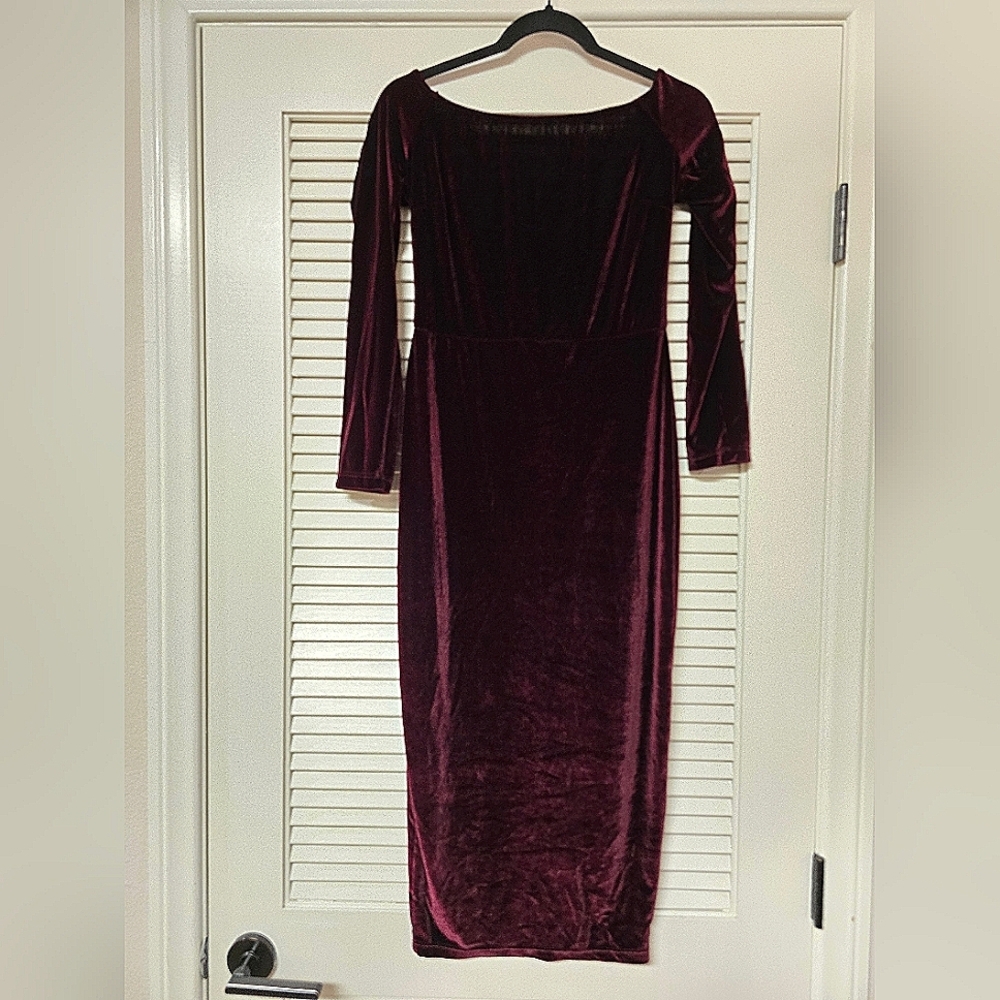 Windsor - Red Velvet Long-Sleeve Open Back Dress